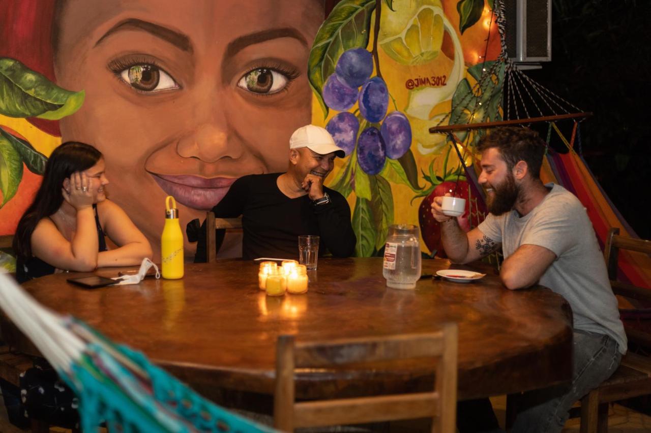 Hostal & Cafe Travelers سانتياغو المظهر الخارجي الصورة